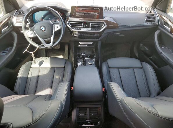5UX53DP04P9R59383 2023 BMW X3 White Առջևի վահանակի տեսք