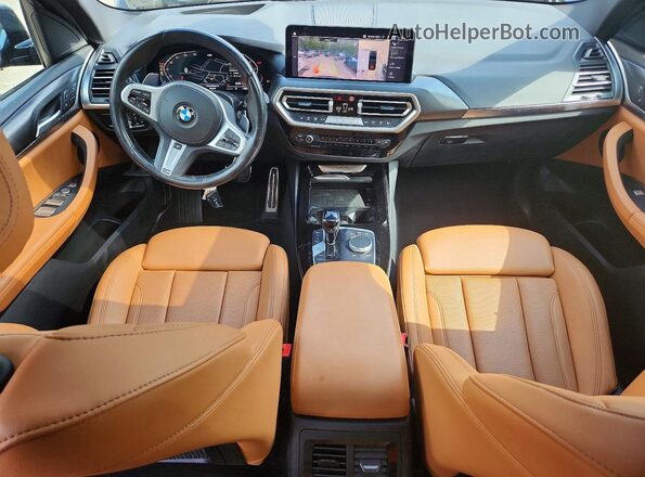 5UX53DP05R9T66036 2024 BMW X3 Black Dashboard view