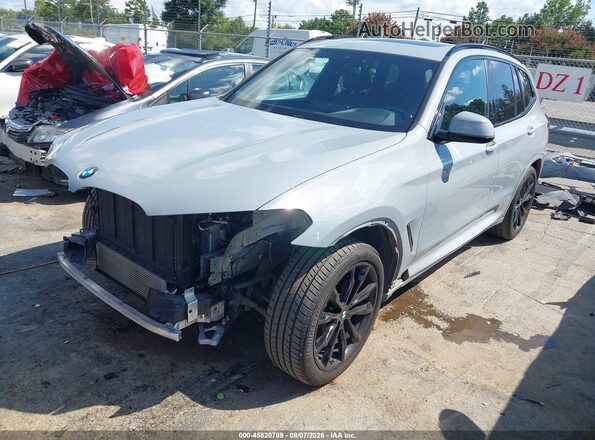 5UX53DP06N9K72211 2022 BMW X3 Gray Vista tres cuartos delantera izquierda