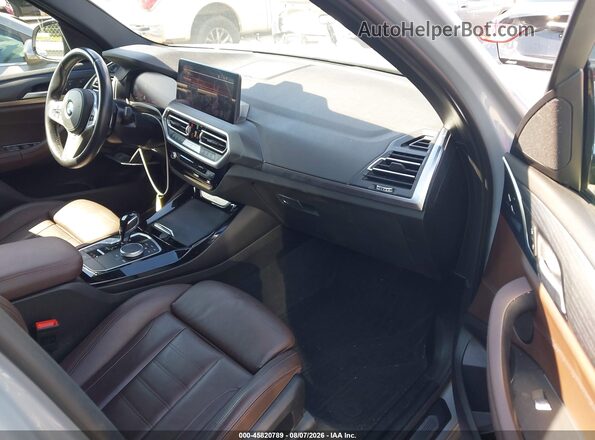 5UX53DP06N9K72211 2022 BMW X3 Gray Vista interior delantera