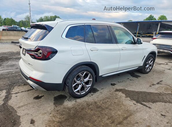 5UX53DP06N9M13648 2022 BMW X3 White Rear right