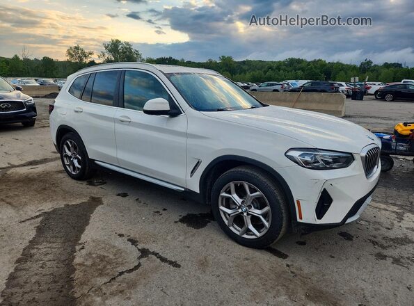 5UX53DP06N9M13648 2022 BMW X3 White Front right