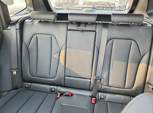 5UX53DP06R9U75749 2024 BMW X3 Черный Вид задних сидений