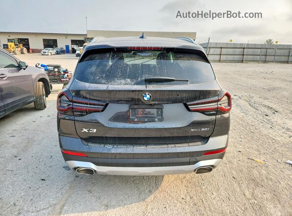 5UX53DP06R9U75749 2024 BMW X3 Черный Вид сзади