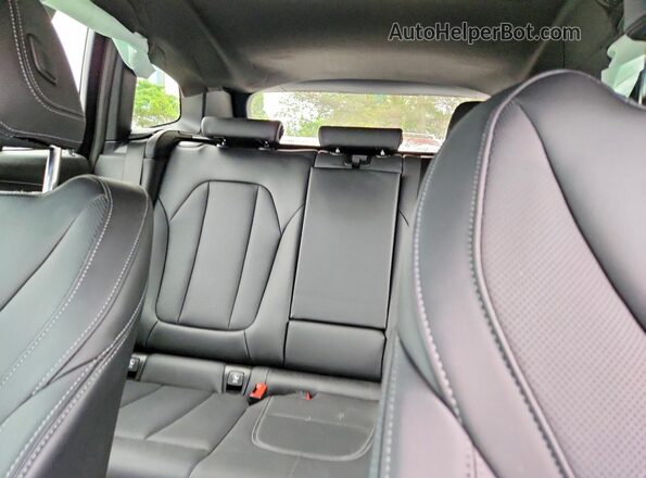 5UX53DP07N9L95340 2022 BMW X3 Белый Вид задних сидений