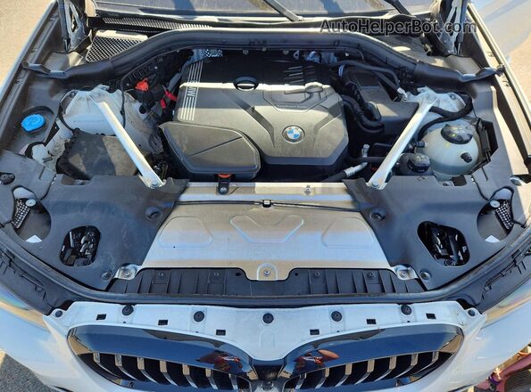 5UX53DP07R9X42896 2024 BMW X3 White ძრავის განყოფილების ხედი