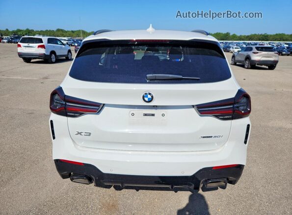 5UX53DP07R9X42896 2024 BMW X3 White უკანა ხედი