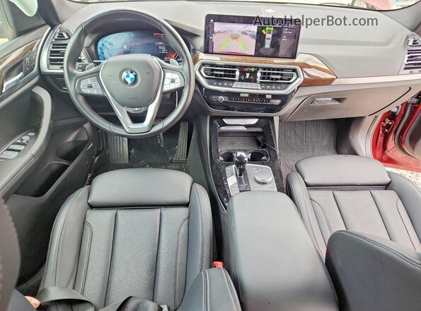 5UX53DP08N9M75472 2022 BMW X3 Burgundy Widok deski rozdzielczej