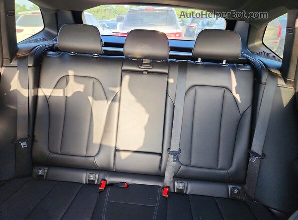 5UX53DP08R9W13386 2024 BMW X3 Белый Вид задних сидений