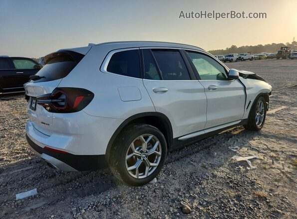 5UX53DP08R9W13386 2024 BMW X3 Белый Задняя правая четверть
