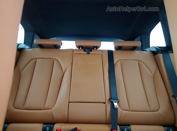 5UX53DP09R9X22620 2024 BMW X3 White Rear seats view