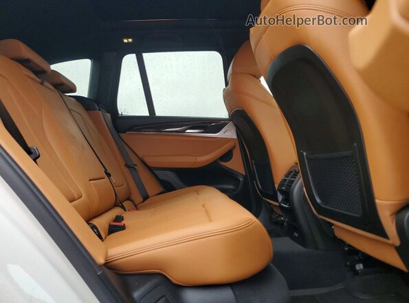 5UX53DP09R9X22620 2024 BMW X3 White Rear interior view