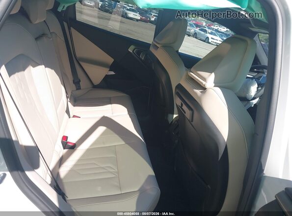 5UX53GP06T9415429 2026 BMW X3 White Вид наклейки з VIN-кодом