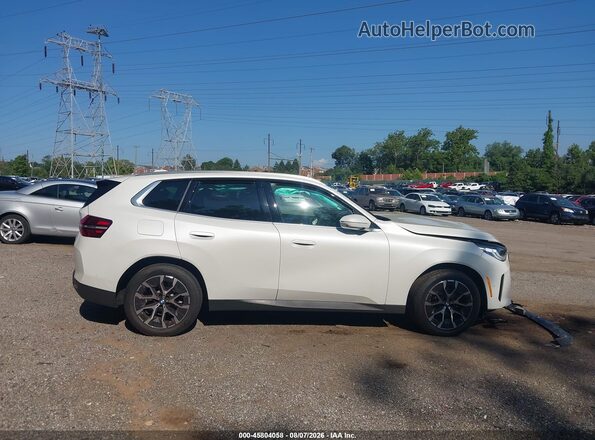 5UX53GP06T9415429 2026 BMW X3 White Вид задньої частини салону