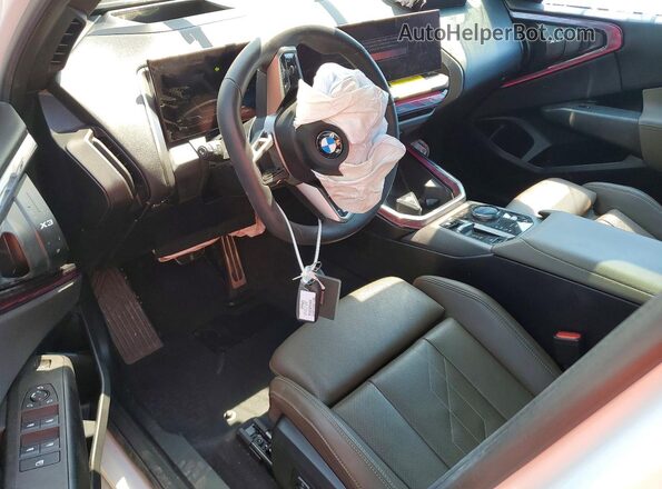 5UX53GP07S9Z71098 2025 BMW X3 White Вид панелі приладів