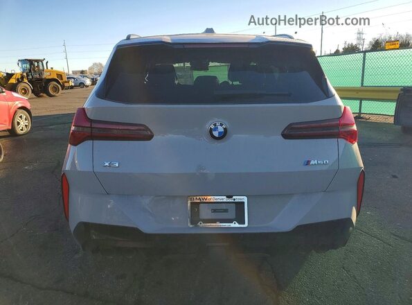 5UX73GP04S9Z85906 2025 BMW X3 Cream უკანა ხედი