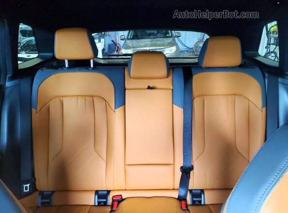 5UX73GP0XS9038059 2025 BMW X3 Black უკანა სავარძლების ხედი