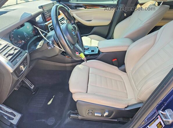 5UX83DP0XN9J60170 2022 BMW X3 Синий Вид салона спереди