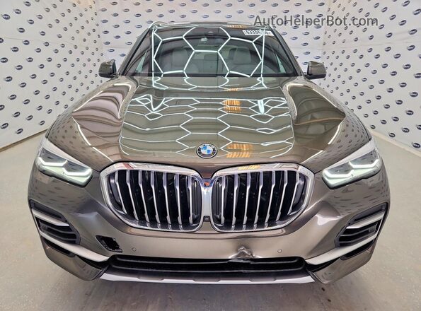 5UXCR4C00P9R29468 2023 BMW X5 Зеленый Вид спереди