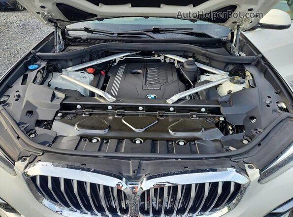 5UXCR4C03LLE30597 2020 BMW X5 White Շարժիչի բաժամունքի տեսք