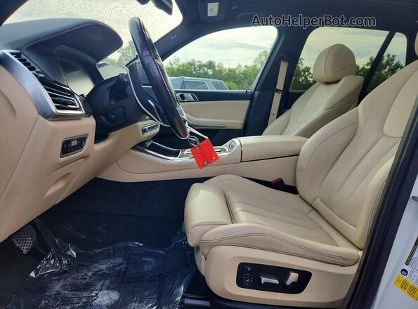 5UXCR4C03LLE30597 2020 BMW X5 White Առջևի վահանակի տեսք