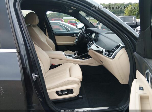 5UXCR4C08LLW63890 2020 BMW X5 Gray Vista interior delantera