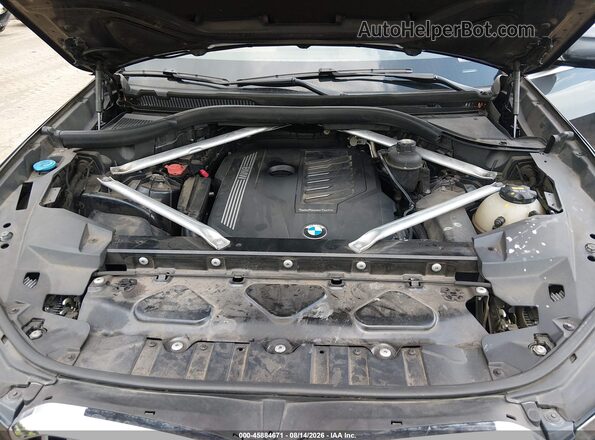 5UXCR4C08LLW63890 2020 BMW X5 Gray Vista trasera