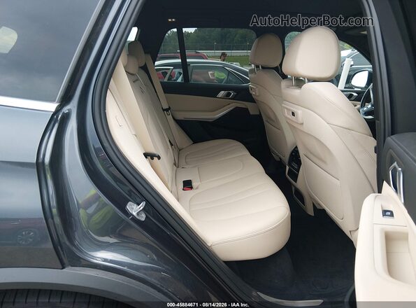 5UXCR4C08LLW63890 2020 BMW X5 Gray Vista de la etiqueta del VIN