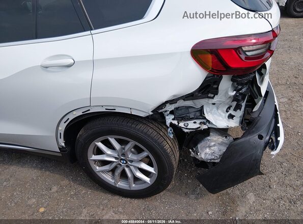 5UXCR6C00P9P47653 2023 BMW X5 White 