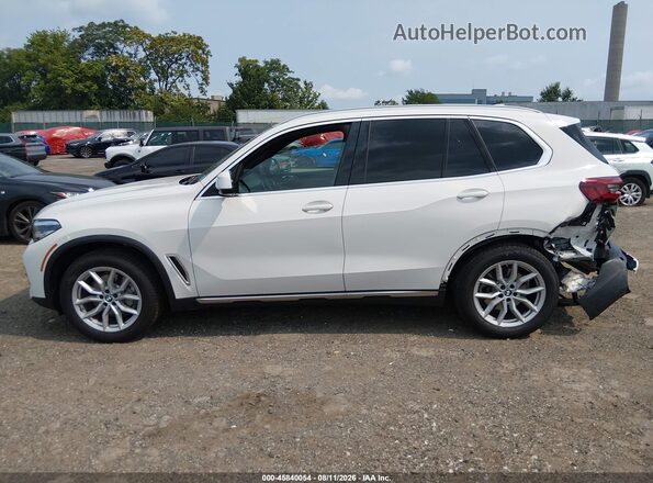 5UXCR6C00P9P47653 2023 BMW X5 White 360 interior view