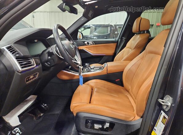 5UXCR6C01L9C57106 2020 BMW X5 Угольный Вид салона спереди