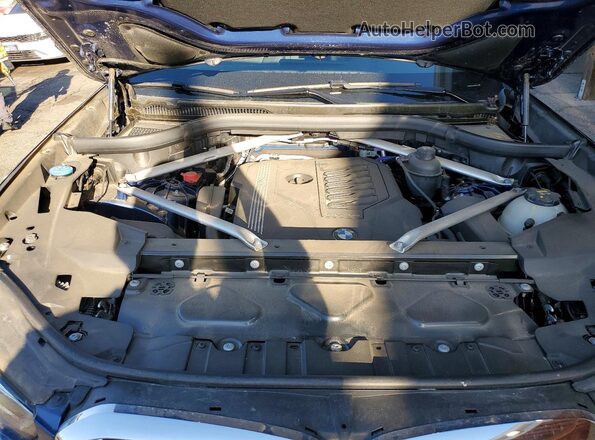 5UXCR6C01M9F39179 2021 BMW X5 Blue Engine compartment view
