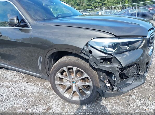 5UXCR6C01M9F58802 2021 BMW X5 Green Front view