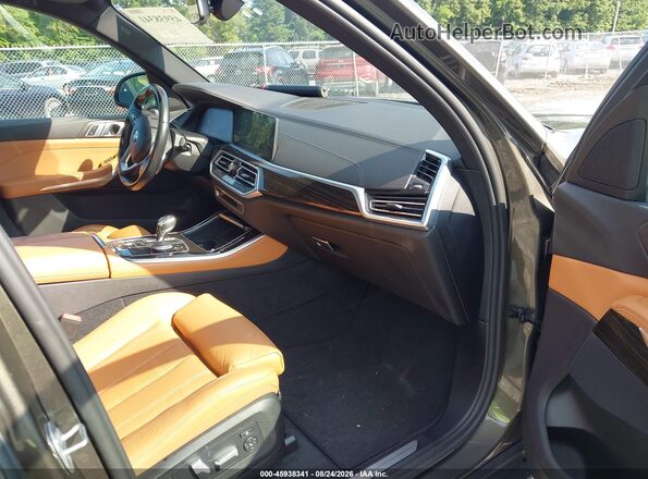 5UXCR6C01M9F58802 2021 BMW X5 Green Front interior view