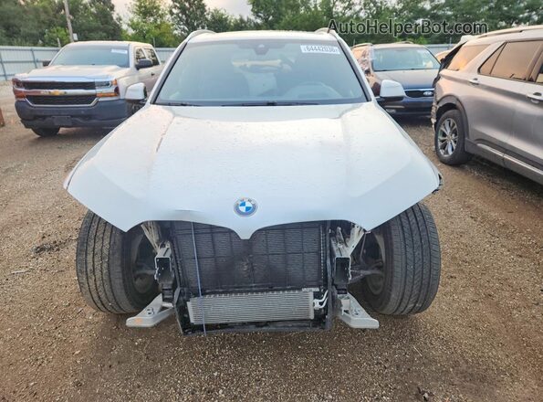 5UXCR6C01N9N21182 2022 BMW X5 White Դիմացի տեսք