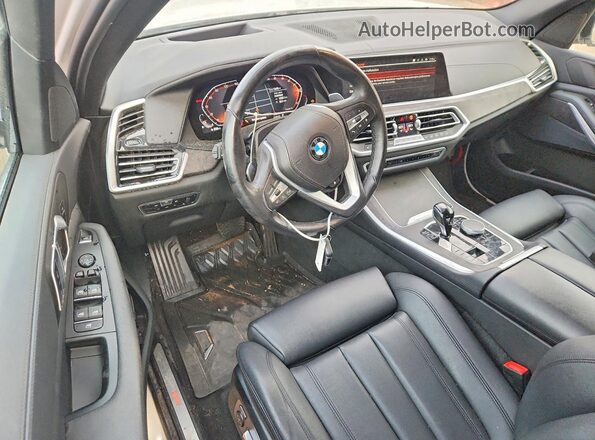 5UXCR6C01N9N21182 2022 BMW X5 White Առջևի վահանակի տեսք