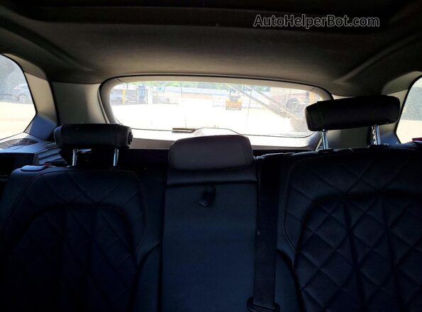 5UXCR6C01P9P35348 2023 BMW X5 Белый Вид задних сидений