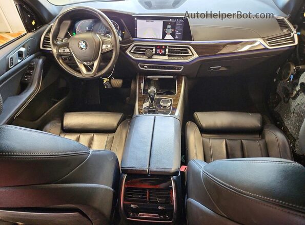 5UXCR6C02L9B78429 2020 BMW X5 Green Dashboard view