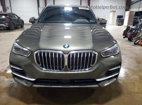 5UXCR6C04N9L99532 2022 BMW X5 Green Вид спереду