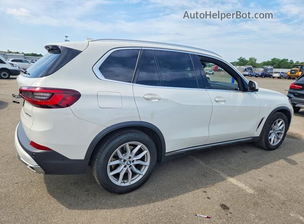 5UXCR6C05P9P34901 2023 BMW X5 White Rear right