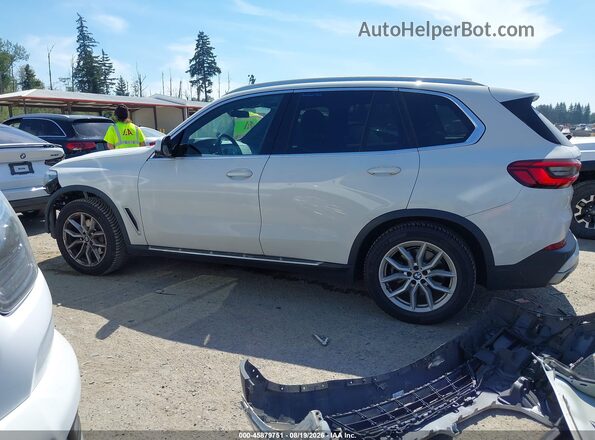 5UXCR6C06L9B49466 2020 BMW X5 Белый 