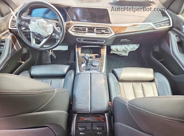 5UXCR6C06M9G65327 2021 BMW X5 White Вид панелі приладів