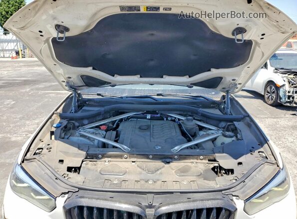 5UXCR6C06P9R80422 2023 BMW X5 Белый Вид задней части салона