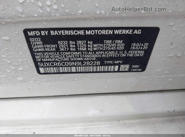 5UXCR6C09N9L28228 2022 BMW X5 White Widok komory silnika