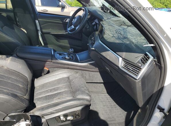 5UXCR6C57KLL22499 2019 BMW X5 White Widok wnętrza z przodu