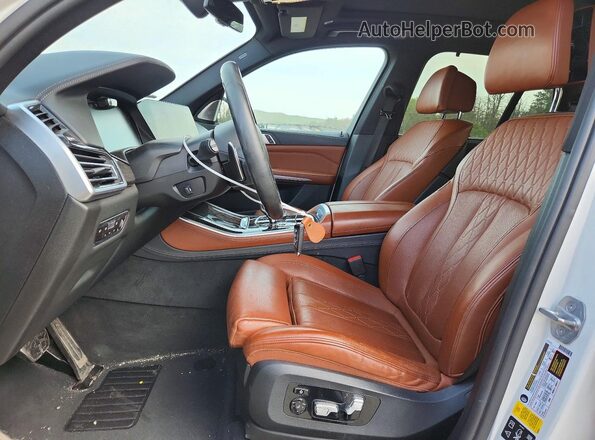 5UXCR6C58KLL25430 2019 BMW X5 White Widok wnętrza z przodu