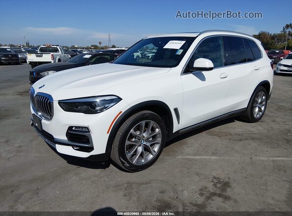 5UXCR6C5XKLL24957 2019 BMW X5 White Front left