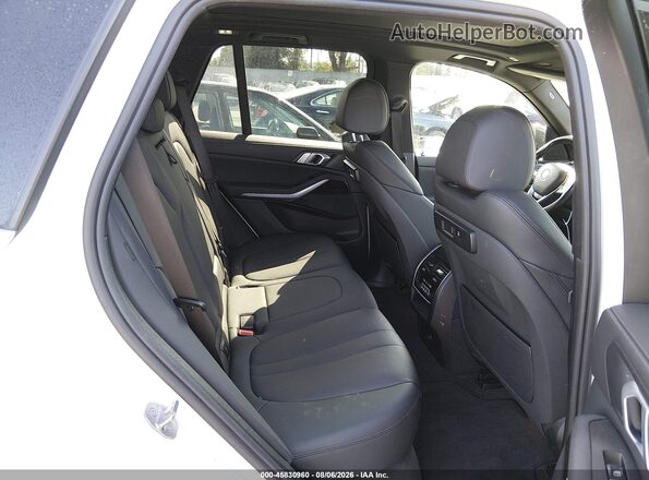 5UXCR6C5XKLL24957 2019 BMW X5 White VIN sticker view