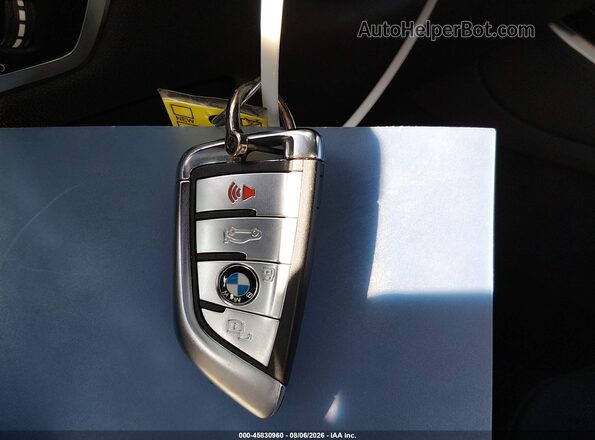 5UXCR6C5XKLL24957 2019 BMW X5 White Dashboard view