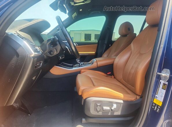 5UXCR6C5XKLL35506 2019 BMW X5 Синий Вид салона спереди